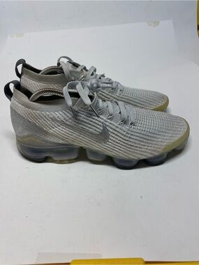 Nike Air VaporMax Flyknit 3 Womens Size US 11 Gray Silver Running Shoes Sneakers